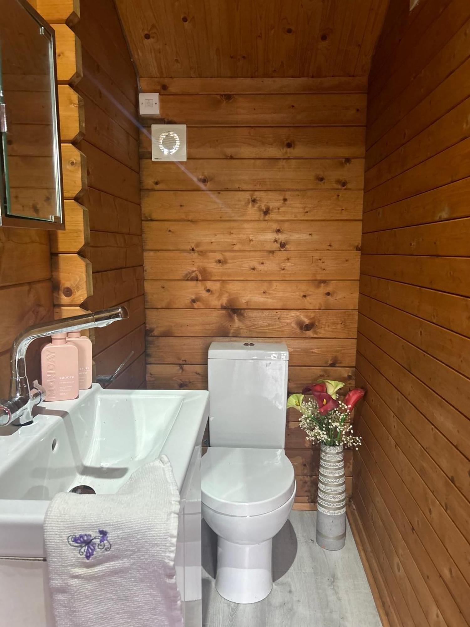 Omagh Villa Sixmilecross Bagian luar foto